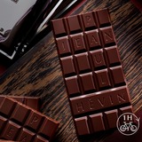 Un nouveau Grand Cru Equateur fait son entrée dans nos tablettes ! « Manabi » vous séduira de ses notes surprenantes de fleurs, Ylang-Ylang et jasmin… 

🚀 Faites le plein de tablettes et choisissez la livraison en 1h à Paris, Neuilly-Sur-Seine, Levallois-Perret et Clichy.

#jeanpaulhevin #tablettedechocolat #chocolatequateur #equateur #chocolatequateur #chocolatebar #chocolatierparis #parischocolate #chocolatgrandcru #relaisdesserts @relaisdesserts_officiel